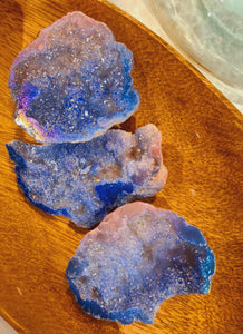 Aura Quartz Geode in pink & blue. Coated in precious metals.