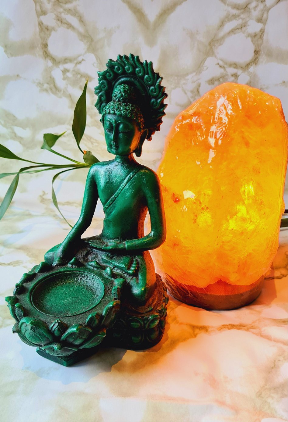 Himalayan Salt Lamp & Buddha Gift Set